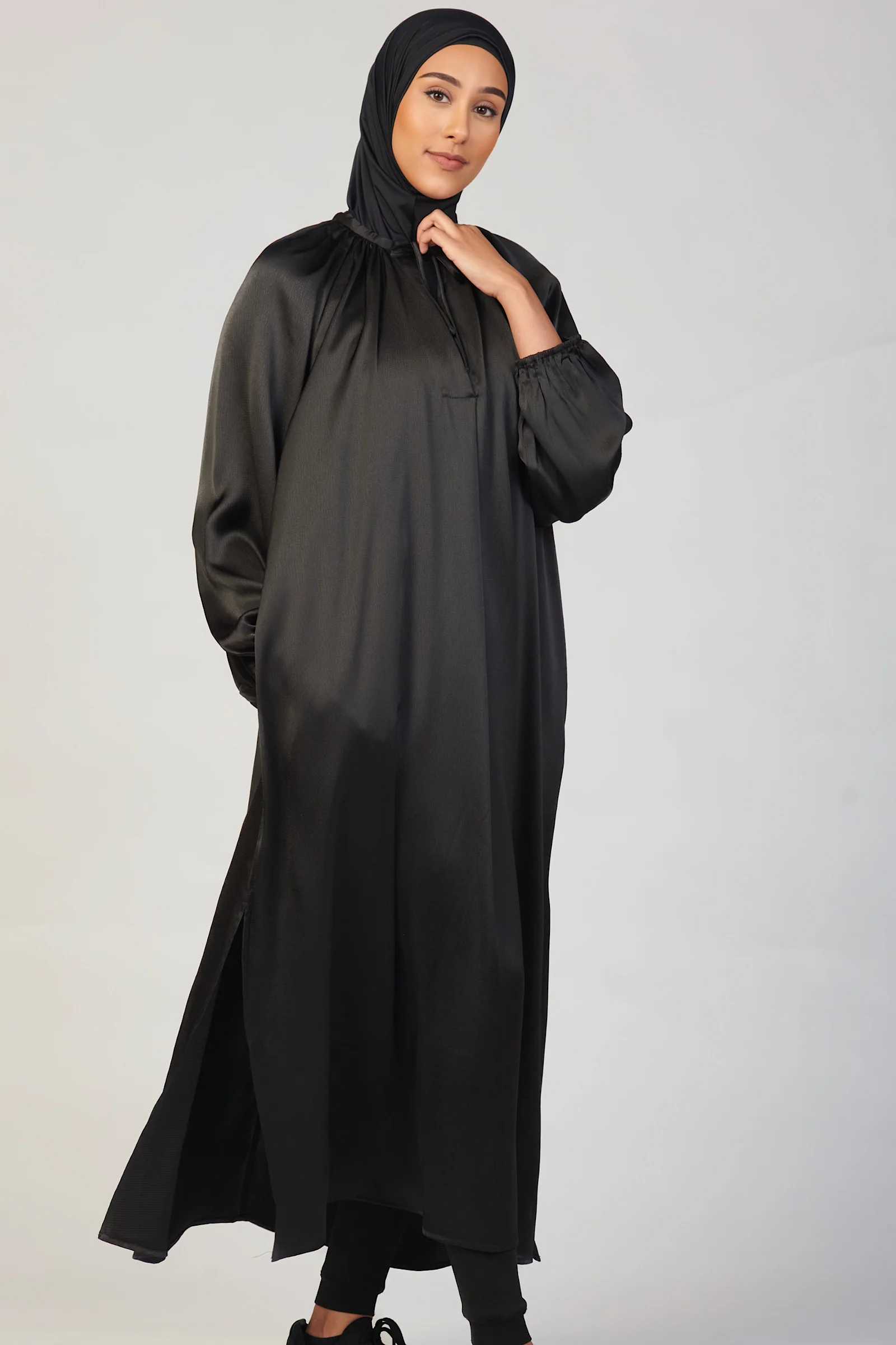 Fahsasaxiong Black Dress