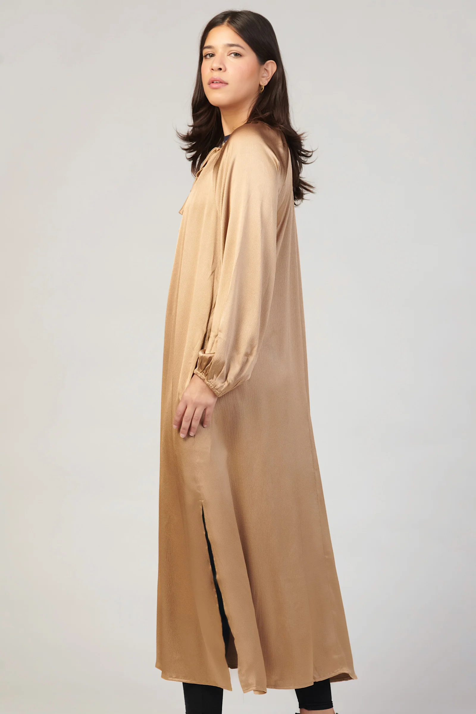 Fahsasaxiong Gold Dress