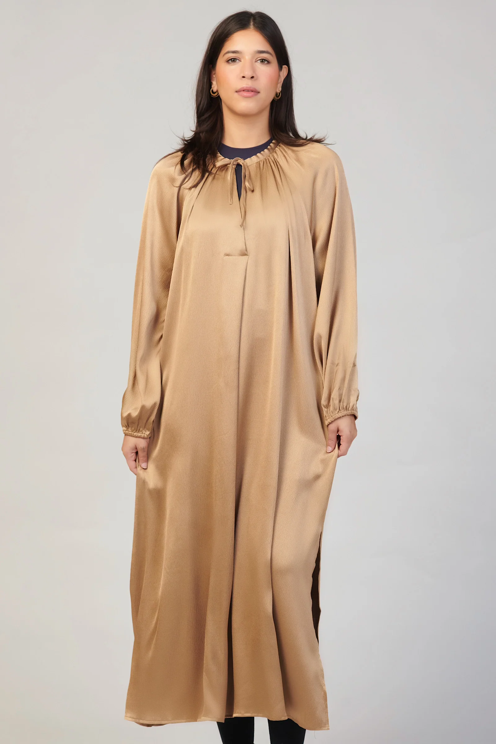 Fahsasaxiong Gold Dress